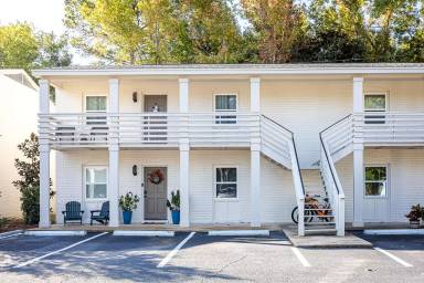 Main picture of 114 Ethel Cir