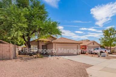 Main picture of 8947 E Fairbrook St