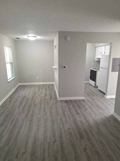 Main picture of 41 Pine Dr