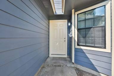 Main picture of 24218 Jumping Jay Dr