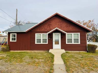 Main picture of 11 34th St N