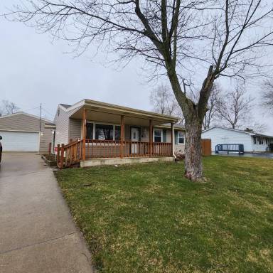 Main picture of 374 Brook Dr