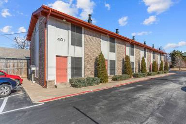 Main picture of Paseo Pointe