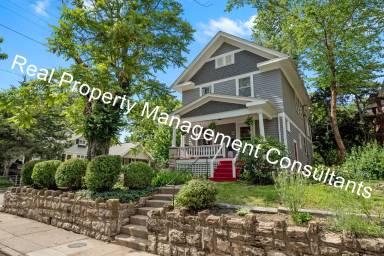 Main picture of 1028 W 41st St