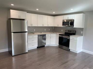 Main picture of 328 Bank St