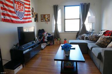 Main picture of 529 Beacon St