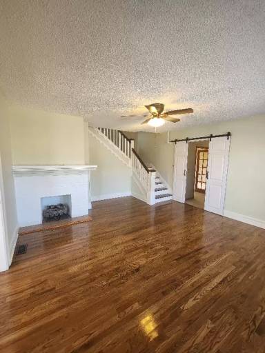 Main picture of 158 W Lake Ave