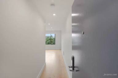 Main picture of 3 Wisconsin St