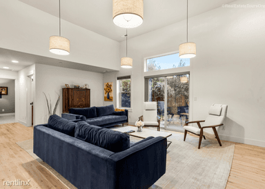 Main picture of 4850 Lower Dr