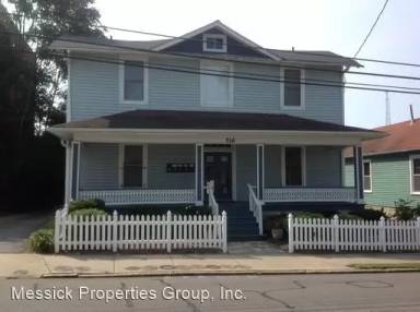 Main picture of 516 W 1st St