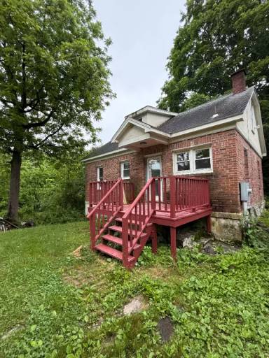 Main picture of 229 Boswell Ave