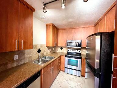 Main picture of 7003 Saranac St