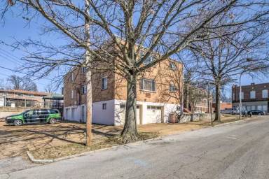 Main picture of 4341 Morganford Road - B
