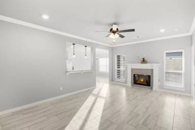 Main picture of 410 Peach Ave
