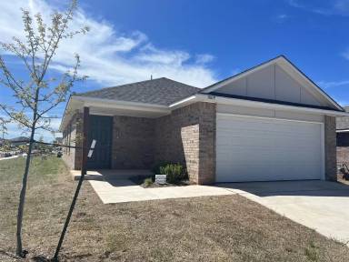 Main picture of 1009 Ichabod Cir