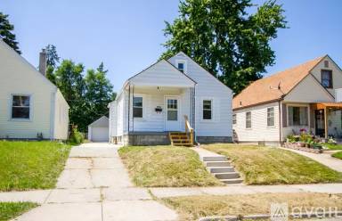 Main picture of 704 Woodsdale Ave