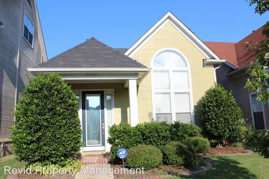 Main picture of 1310 Island Pl E