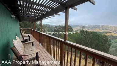 Main picture of 3504 Oak Hill Ln