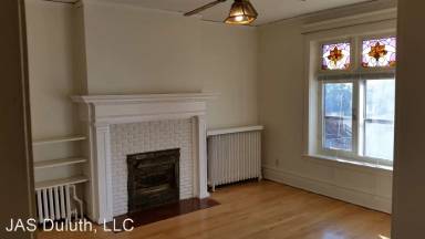 Main picture of 218 N 15th Ave E