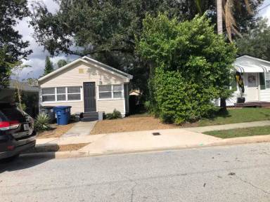 Main picture of 853 W Lyman Ave