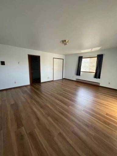 Main picture of 555 S Empire Blvd