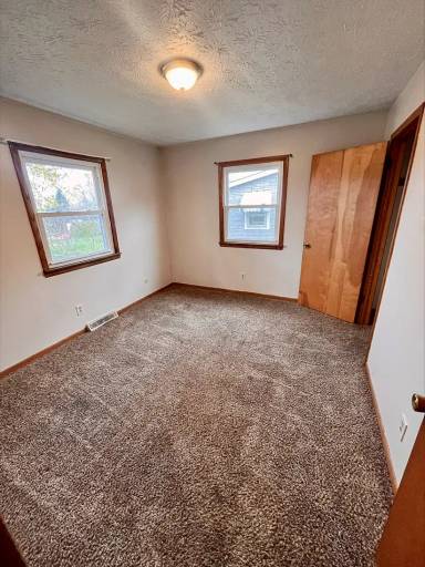 Main picture of 413 Grandview Ave