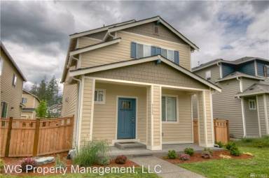 Main picture of 3315 Hydra St NE