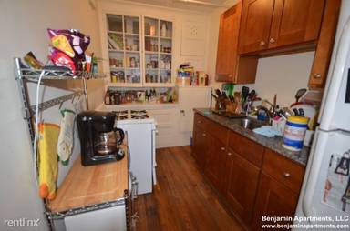Main picture of 1615 Commonwealth Ave