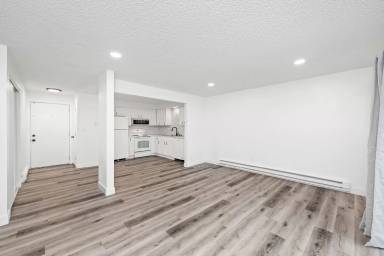Main picture of 1515 N Bowdish Rd