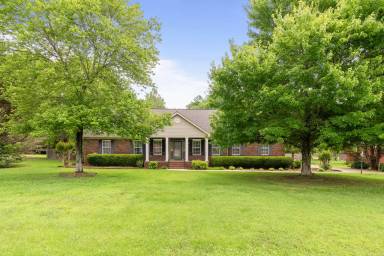 Main picture of 103 Ivywood Rd