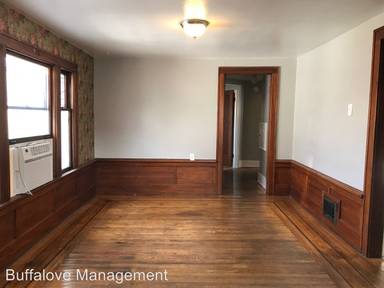 Main picture of 102 Cumberland Ave