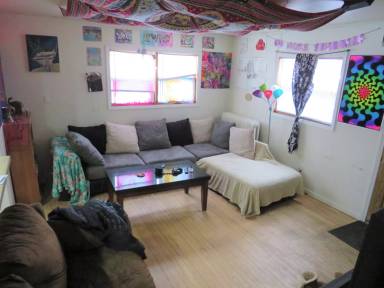 Main picture of 633 Hudson St