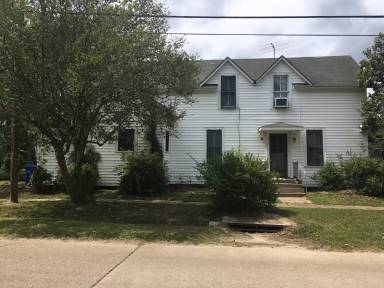 Main picture of 212 S Holly St