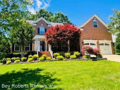 Main picture of 10613 River Forest Dr
