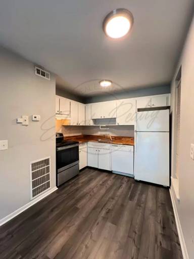 Main picture of Updated ground floor unit across from Madison Park
