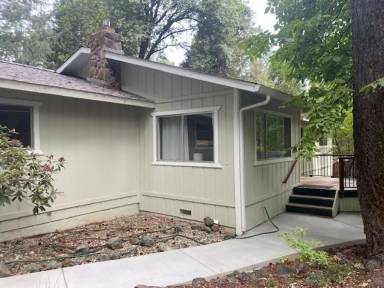 Main picture of 12522 Mayflower Dr