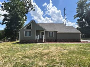 Main picture of 613 Rebel Ridge Rd