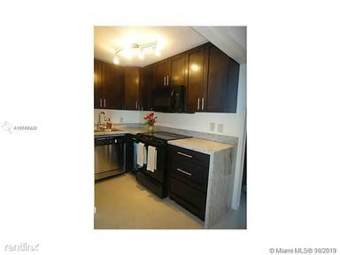 Main picture of 899 West Ave