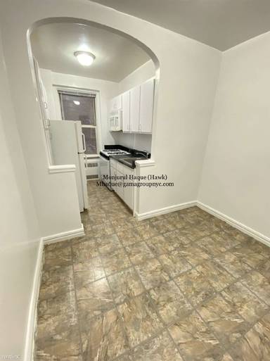 Main picture of 252 74th St