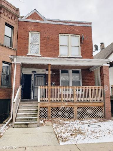 Main picture of 6851 S Wabash Ave