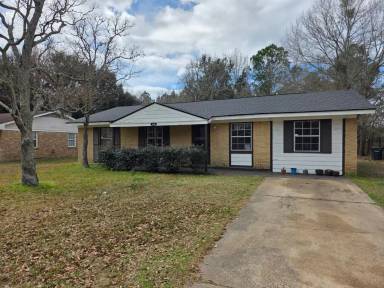 Main picture of 4119 Karen St