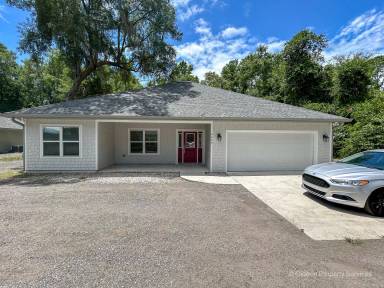Main picture of 4460 NW 19th St