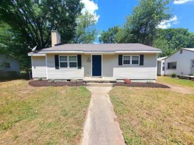 Main picture of 1922 Oak Hill Ln