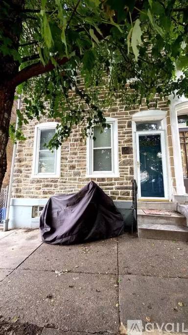 Main picture of 142 Seville St