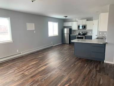 Main picture of 200 E Pike Ave