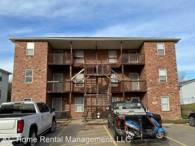 Main picture of 1004 W Royle St