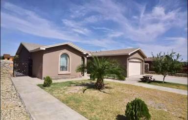Main picture of 1037 Callisto Ct