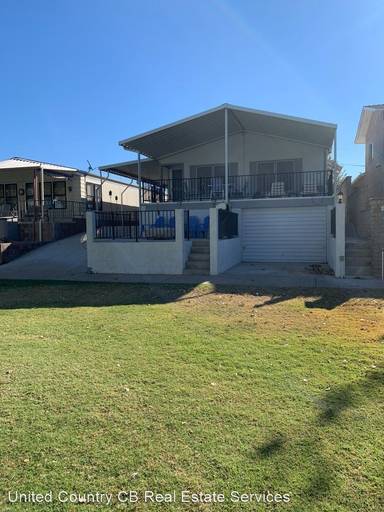 Main picture of 242 E Riverfront Dr