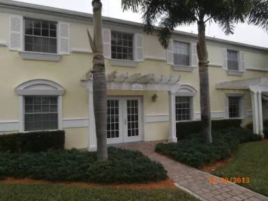 Main picture of 104 Pompano Dr SE