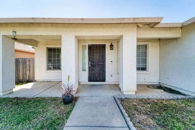 Main picture of 6034 Oleander Ln